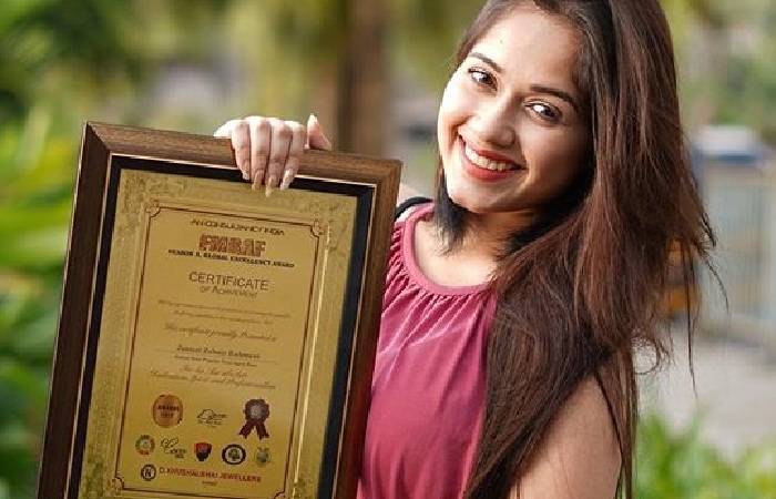 Education Jannat Zubair Instagram Picuki