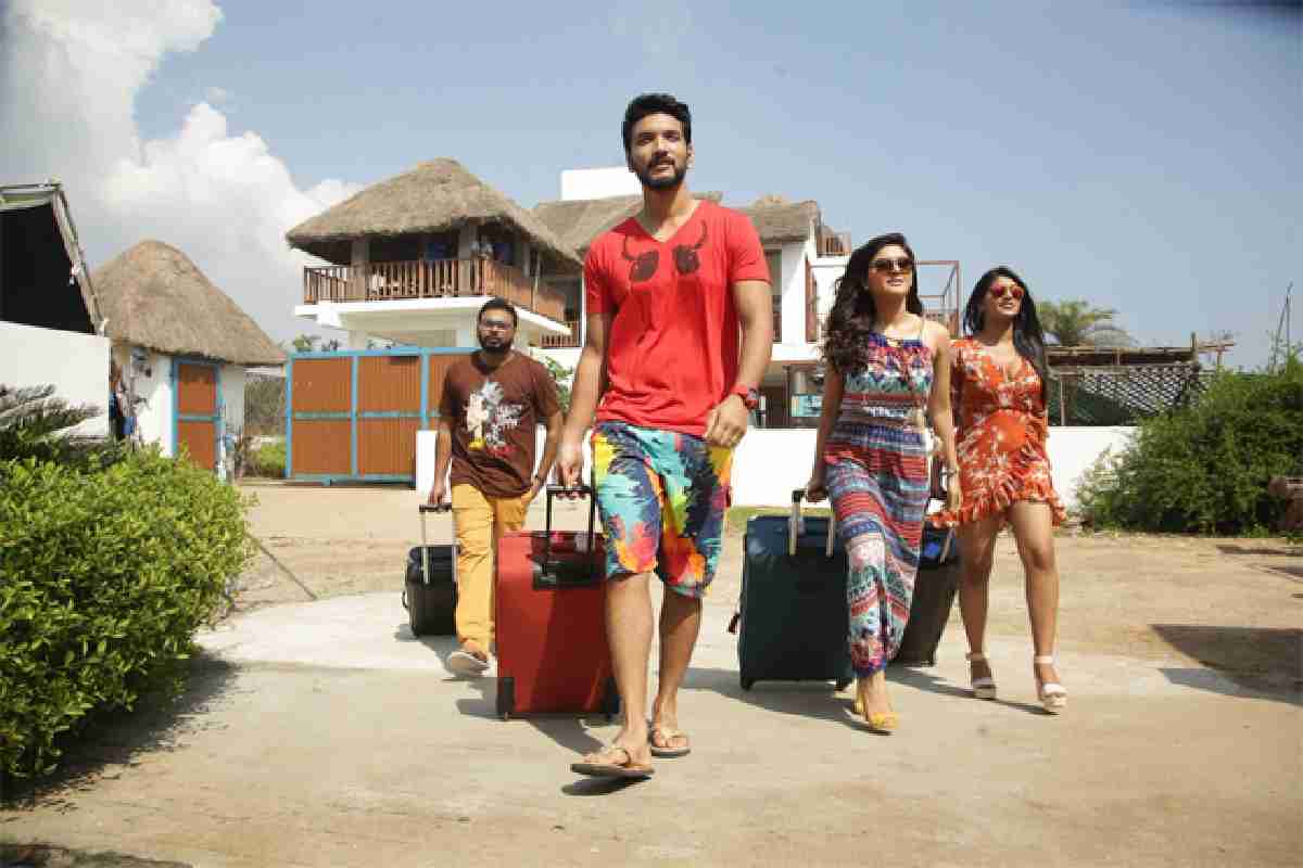 Iruttu Araiyil Murattu Kuthu Full Movie Download Free