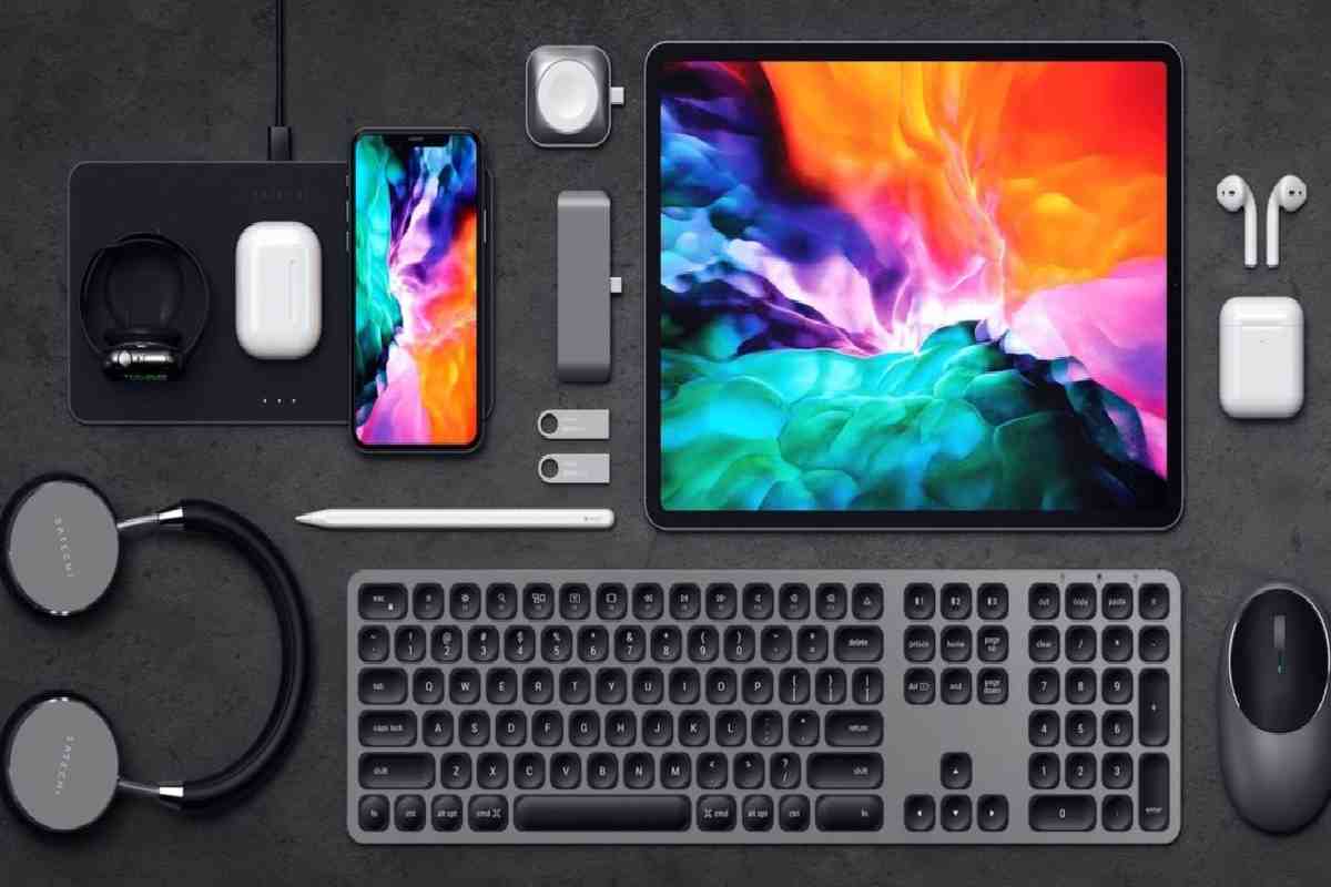 The 10 Best Gadgets for the iPhone - Technologyify